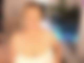 Live cam show with JenniferLight - Shaved Pussy on slutload