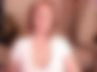 Live cam show with JenniferLight - Green Eyes on TeamSkeetLive