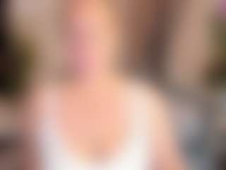 Live cam show with JenniferLight - Body Massage on fapnchat