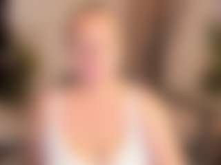 Live cam show with JenniferLight - Mature on Camsoda