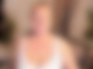 Live cam show with JenniferLight - Shaved on CamwithHer