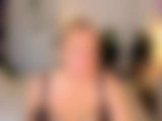 Live cam show with JenniferLight - Sph on Hubzter Live