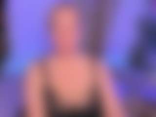 Live cam show with JenniferLight - Shaved on Cam Slut