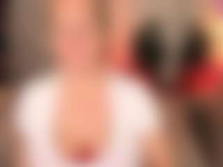 Live cam show with JenniferLight - Green Eyes on Camsoda