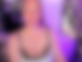 Live cam show with JenniferLight - Chubby on Gym Cam Girls