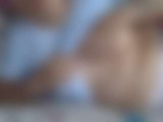 Live cam show with Anna - Living Room on anonymated.com