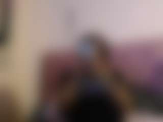 Live cam show with Anna - Facial on SpankPalCams