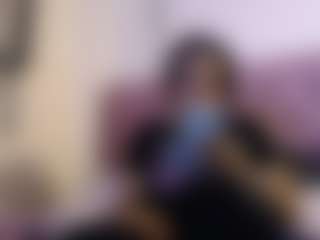 Live cam show with Anna - Facial on Dolls Live