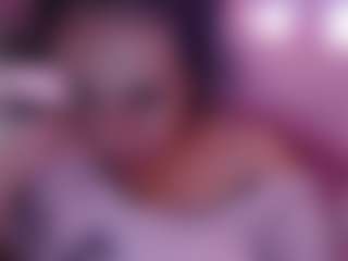 Live cam show with Anna - Living Room on Camsoda