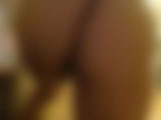 Live cam show with Anna - Facial on Camsoda
