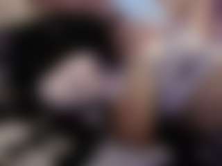 Live cam show with Anna - Facial on milfzrlive.com