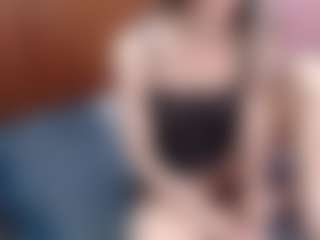 Live cam show with roochelle - Glasses on studioflirtlive.com