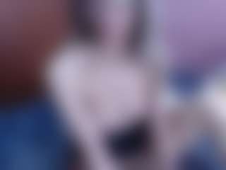 Live cam show with roochelle - Lush Blonde Hair on Cam Slut
