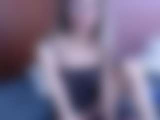 Live cam show with roochelle - Glasses on Camsoda