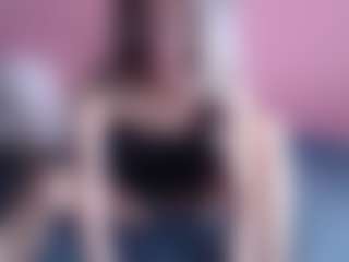 Live cam show with roochelle - Strip Blonde Hair on Camsoda