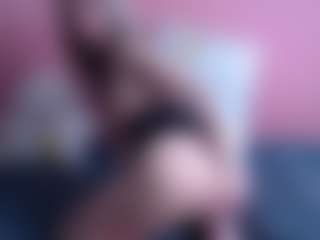 Live cam show with roochelle - Blonde Hair Middle Aged on Hubzter Live