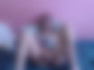 Live cam show with roochelle - Flashing on googirlz