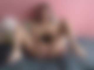 Live cam show with roochelle - Skinny on Camsoda