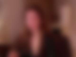 Live cam show with AgnesGoddess - Living Room on Cam Slut