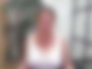 Live cam show with LindaPassionate - Dildo Or Vibrator Granny on CamClone