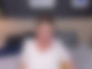 Live cam show with LindaPassionate - Granny on TeamSkeetLive