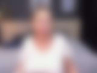 Live cam show with LindaPassionate - Striptease MILF on Strip Flash - Live Sex Shows