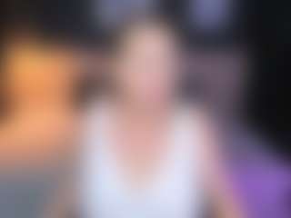 Live cam show with LindaPassionate - Striptease Granny on slutload