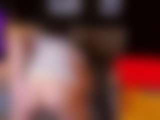 Live cam show with LindaPassionate - Granny Big Tits on Stripli.com