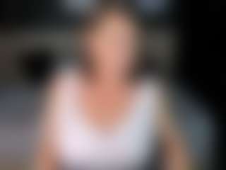 Live cam show with LindaPassionate - Granny Big Tits on madthumbs