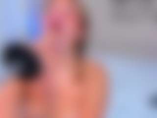 MayeUtica's Live Sex Cam Show