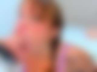 Live cam show with MayeUtica - Fuck Machine on CamwithHer
