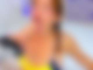 Live cam show with MayeUtica - Spank on Uber Horny