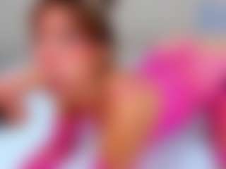 MayeUtica MILF webcam performer live streaming