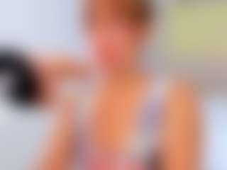 MayeUtica MILF webcam performer live streaming
