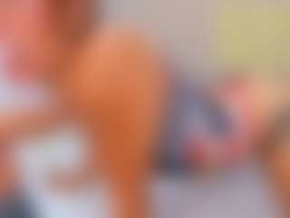Live cam show with MayeUtica - Small Tits on Mixed Magazine Live