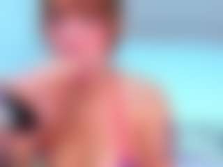 Live cam show with MayeUtica - Old on Camming Site