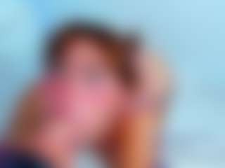 MayeUtica MILF webcam performer live streaming
