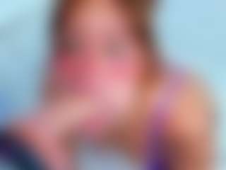 MayeUtica MILF webcam performer live streaming