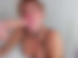 MayeUtica's Live Sex Cam Show