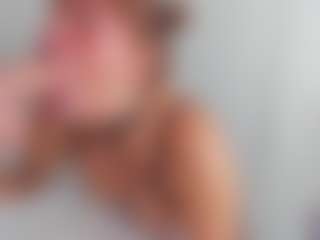 MayeUtica's Live Sex Cam Show