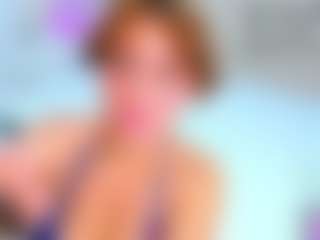 Live cam show with MayeUtica - Senior on xplaylive.com