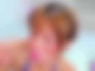 Live cam show with MayeUtica - HD MILF on Milfs Live