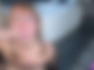 Live cam show with MayeUtica - Granny Big Ass on WildCum
