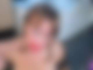 Live cam show with MayeUtica - Skinny on liverealitysex.com