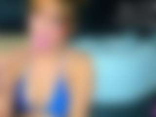 Live cam show with MayeUtica - Small Tits Teen (18+) on StripNow