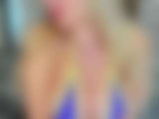Live cam show with Flexxxybella - Tease on Milfs Live