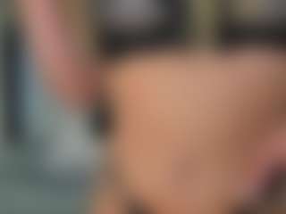 Flexxxybella's Live Sex Cam Show