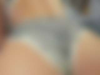Flexxxybella's Live Sex Cam Show