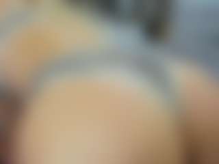 Flexxxybella's Live Sex Cam Show