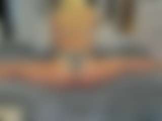 Flexxxybella's Live Sex Cam Show